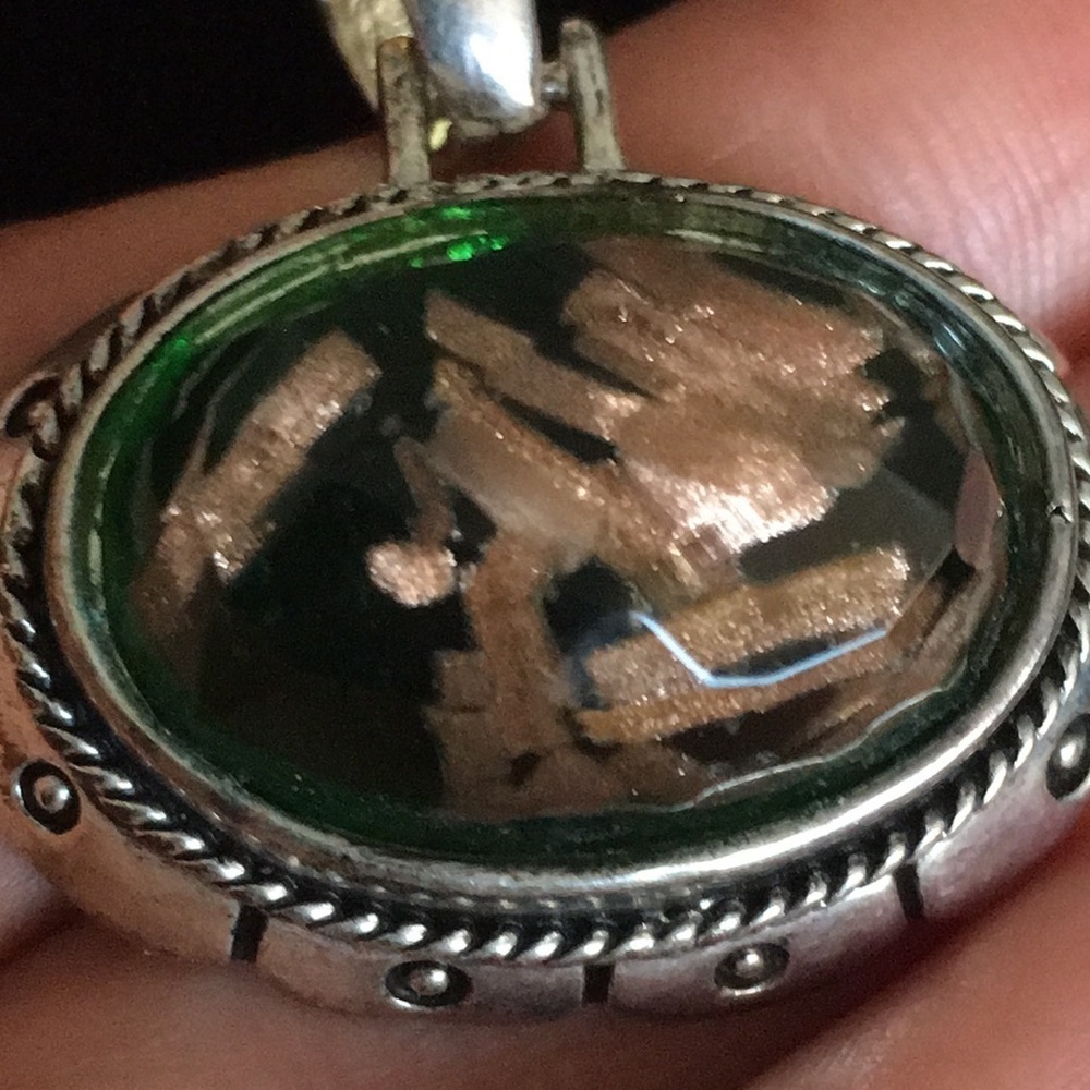 VINTAGE BEST Green Stone Necklace Pendant - Picture 3 of 7